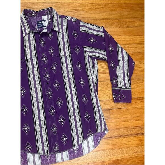 Vintage Wrangler 90s Pearl Snap XL Purple Aztec Print - Picture 4 of 10